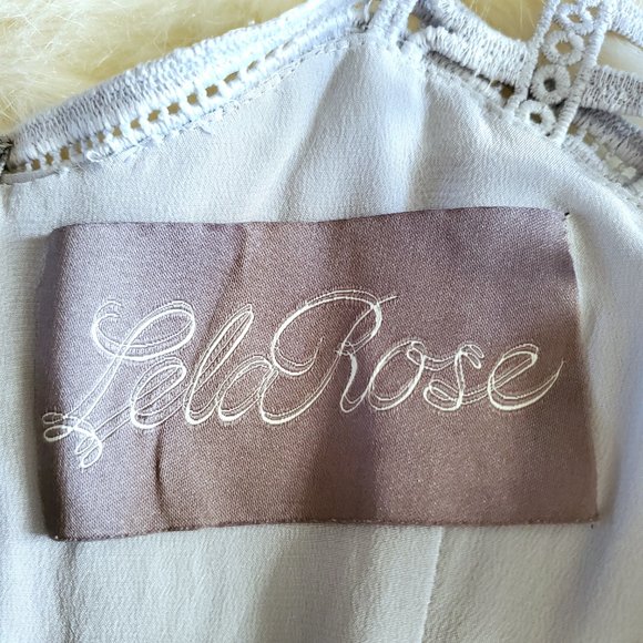 Lela Rose Sheath Dress Wave Lace in Ice Blue Size 2 EUC - Picture 11 of 16